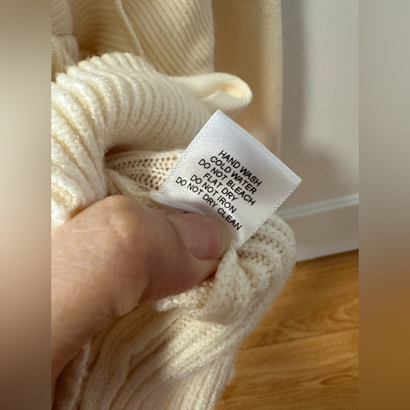 Honey Wrap Sweater (Size: Large) - Picture 9 of 10